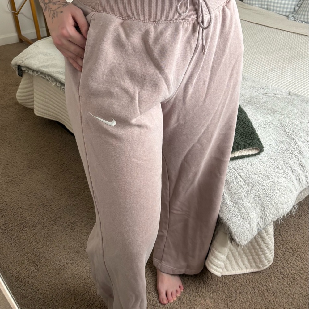 Nike Beige Sweatpants